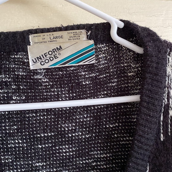 Vintage Grandpas’ Sweater - Picture 3 of 9